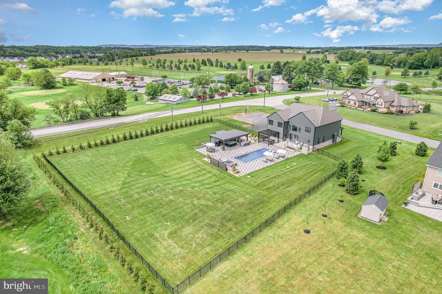 Mechanicsburg, Pennsylvania, 17050, United States, 5 Bedrooms Bedrooms, ,6 BathroomsBathrooms,Residential,Active,1905048