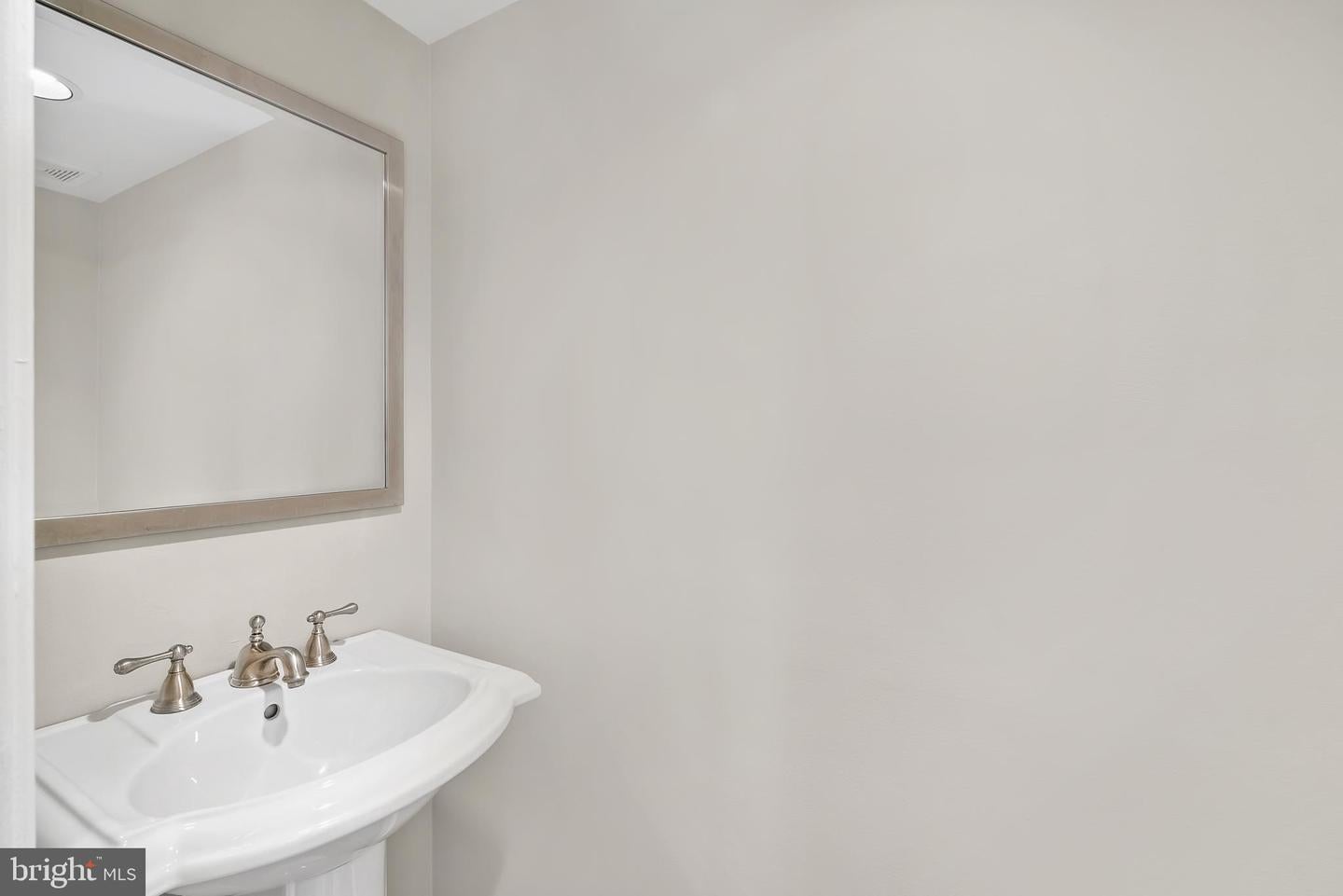 Potomac, Maryland, 20854, United States, 4 Bedrooms Bedrooms, ,4 BathroomsBathrooms,Residential,Active,1973311