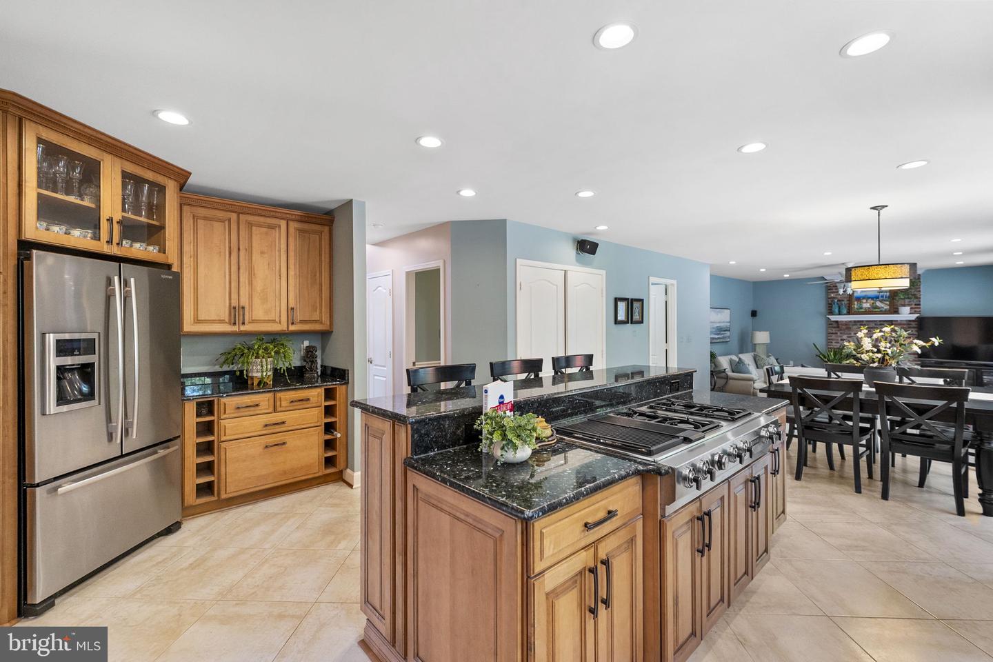 Poolesville, Maryland, 20837, United States, 4 Bedrooms Bedrooms, ,5 BathroomsBathrooms,Residential,Active,2052019