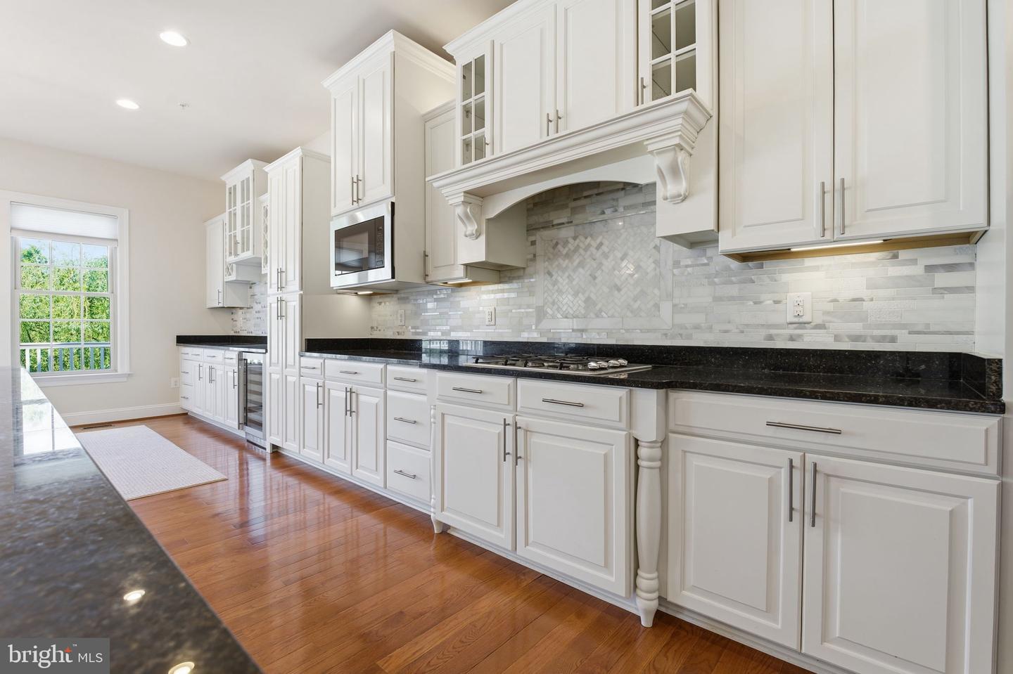 Clarksburg, Maryland, 20871, United States, 5 Bedrooms Bedrooms, ,5 BathroomsBathrooms,Residential,Contingent,2045769