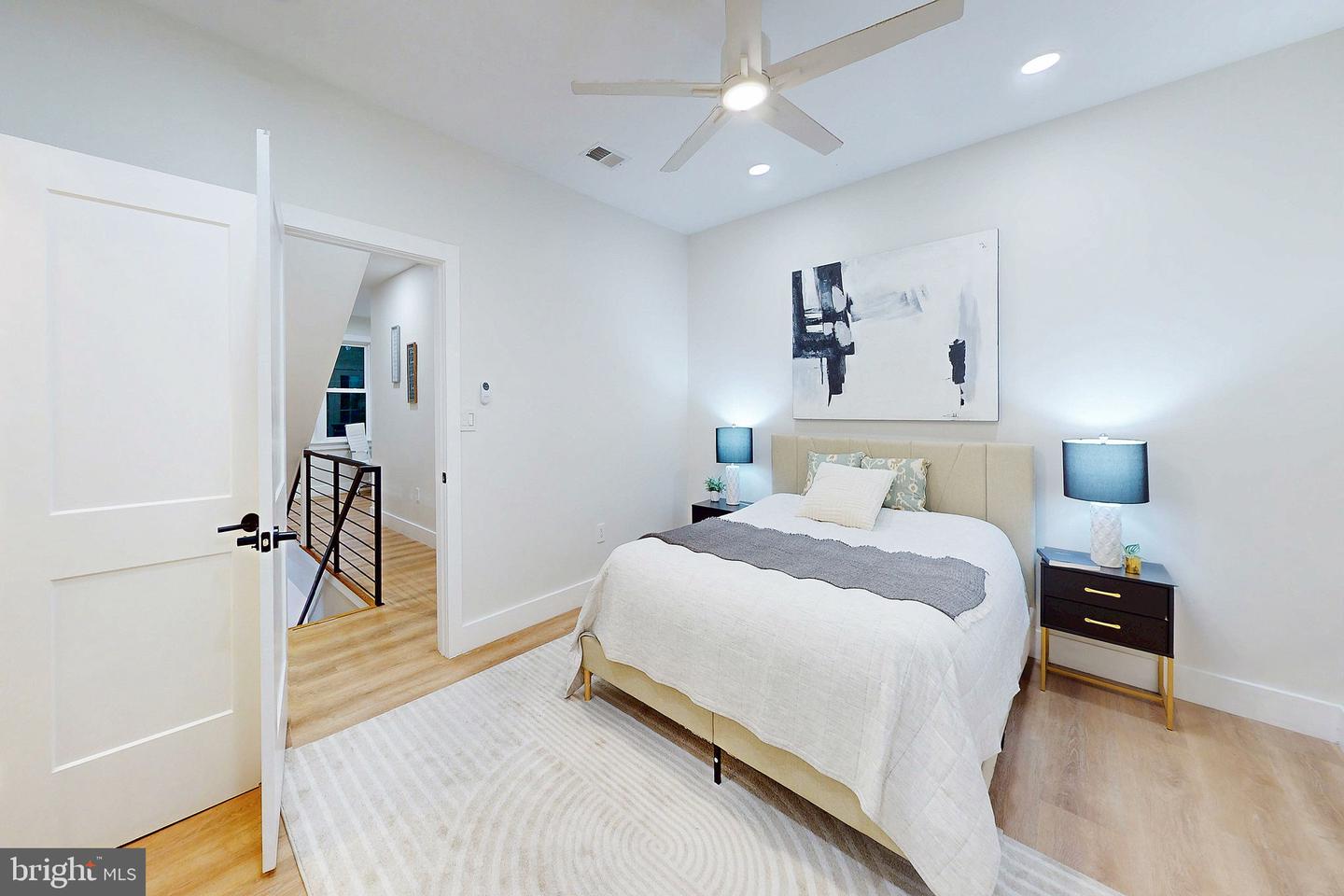 Washington, District Of Columbia, 20018, United States, 6 Bedrooms Bedrooms, ,5 BathroomsBathrooms,Residential,Active,2001347