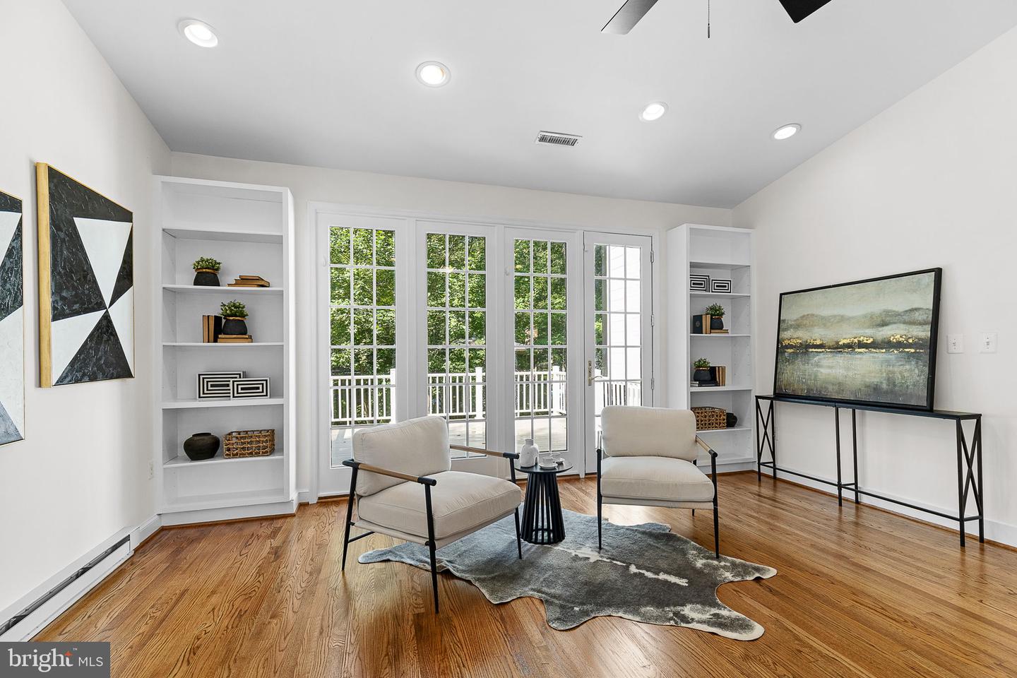 Falls Church, Virginia, 22044, United States, 4 Bedrooms Bedrooms, ,3 BathroomsBathrooms,Residential,Active,1894525