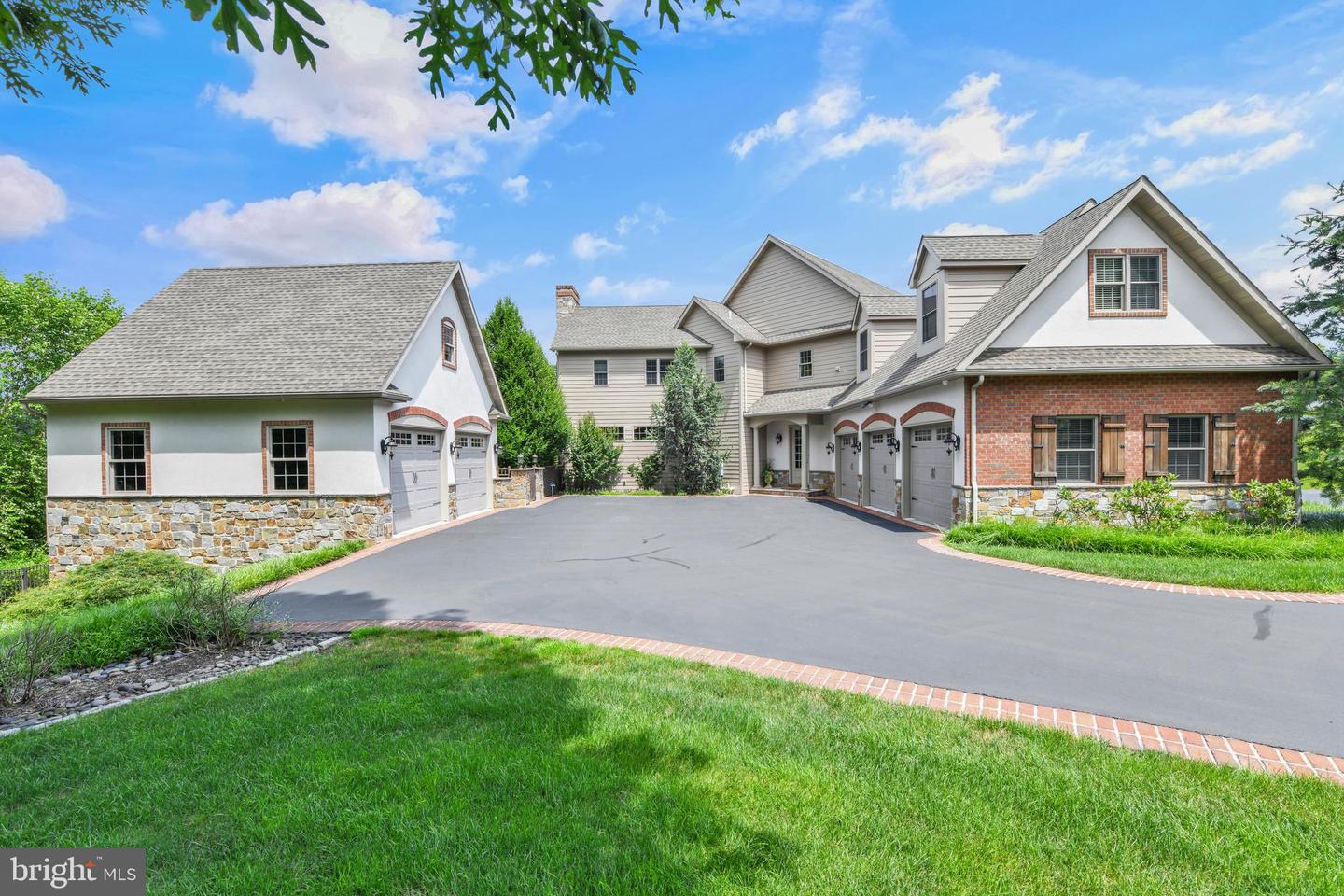 Mohnton, Pennsylvania, 19540, United States, 8 Bedrooms Bedrooms, ,8 BathroomsBathrooms,Residential,Active,1900217