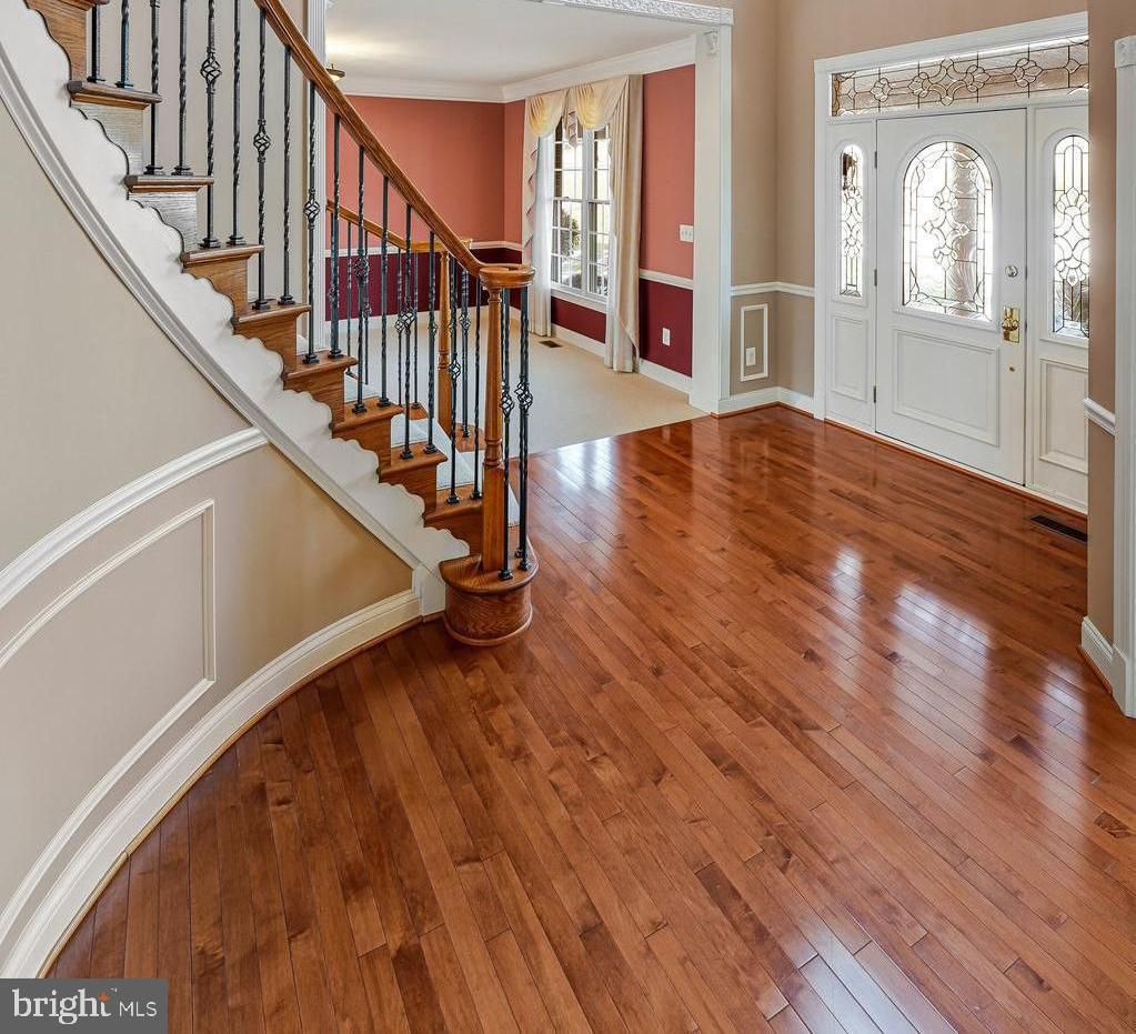 Leesburg, Virginia, 20175, United States, 5 Bedrooms Bedrooms, ,5 BathroomsBathrooms,Residential,Active,2021689