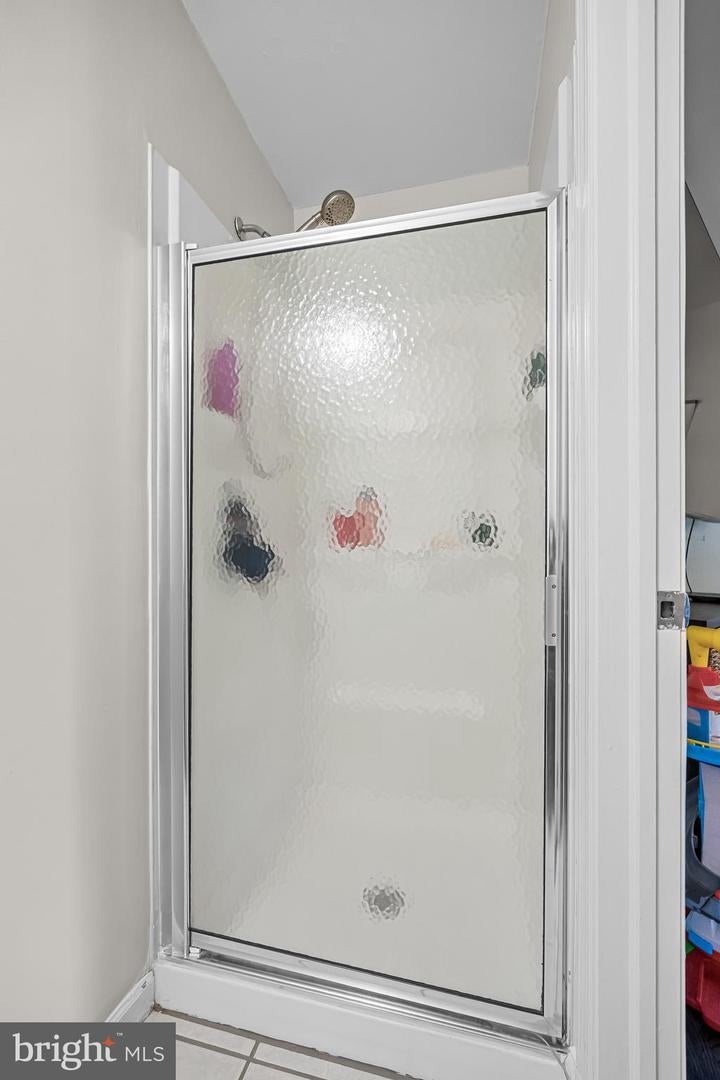 Delanco, New Jersey, 08075, United States, 5 Bedrooms Bedrooms, ,3 BathroomsBathrooms,Residential,Active,1914605