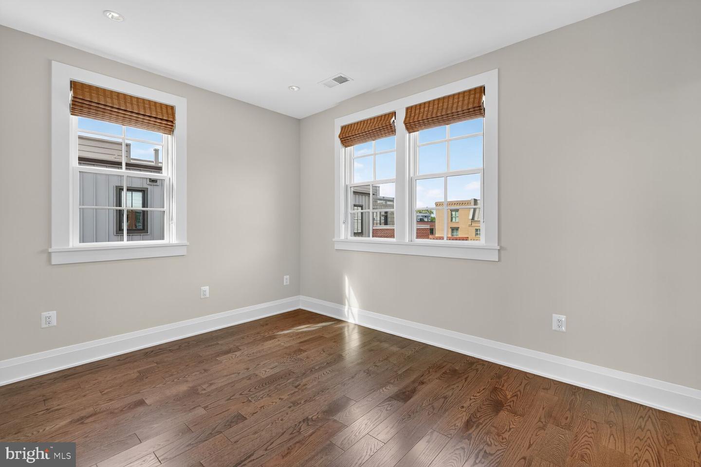 Alexandria, Virginia, 22314, United States, 4 Bedrooms Bedrooms, ,5 BathroomsBathrooms,Residential,Active,1959984