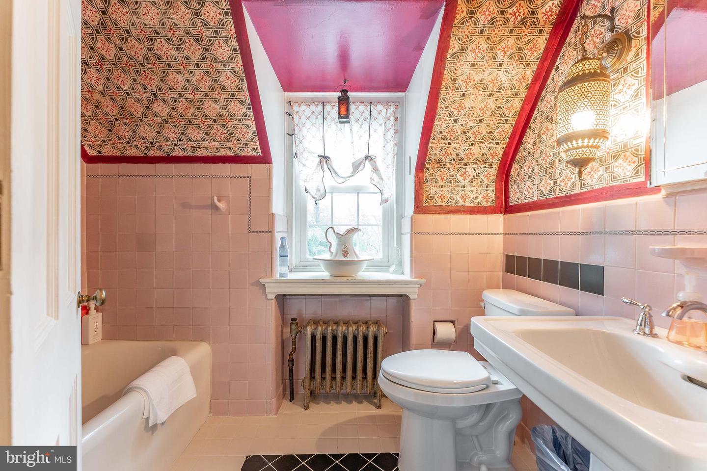 King Of Prussia, Pennsylvania, 19406, United States, 6 Bedrooms Bedrooms, ,6 BathroomsBathrooms,Residential,Active,1965839