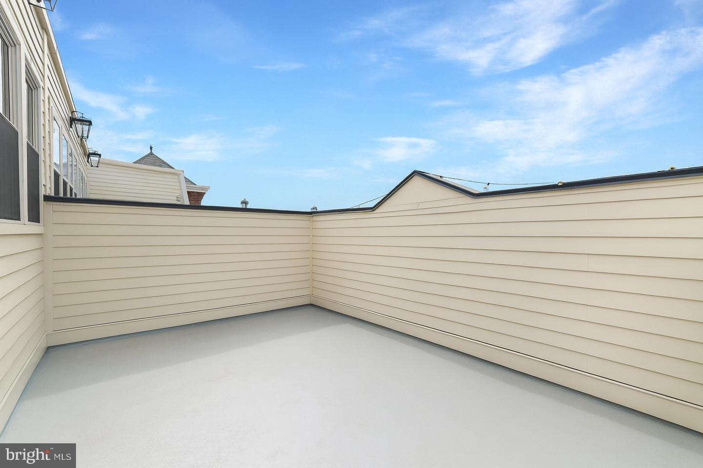 Alexandria, Virginia, 22314, United States, 3 Bedrooms Bedrooms, ,4 BathroomsBathrooms,Residential,Active,1933713