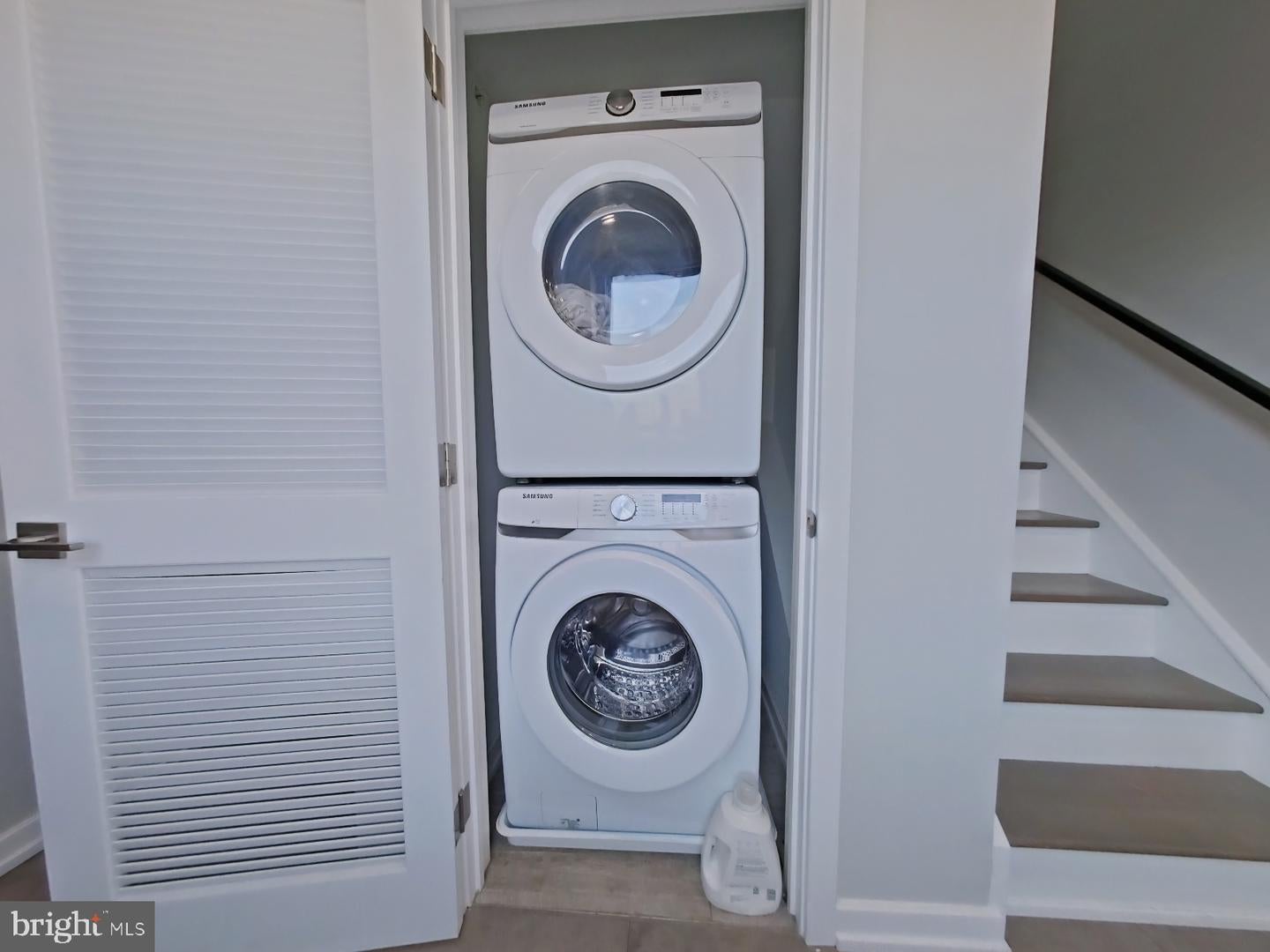 Philadelphia, Pennsylvania, 19130, United States, ,Residential,Active,1952052