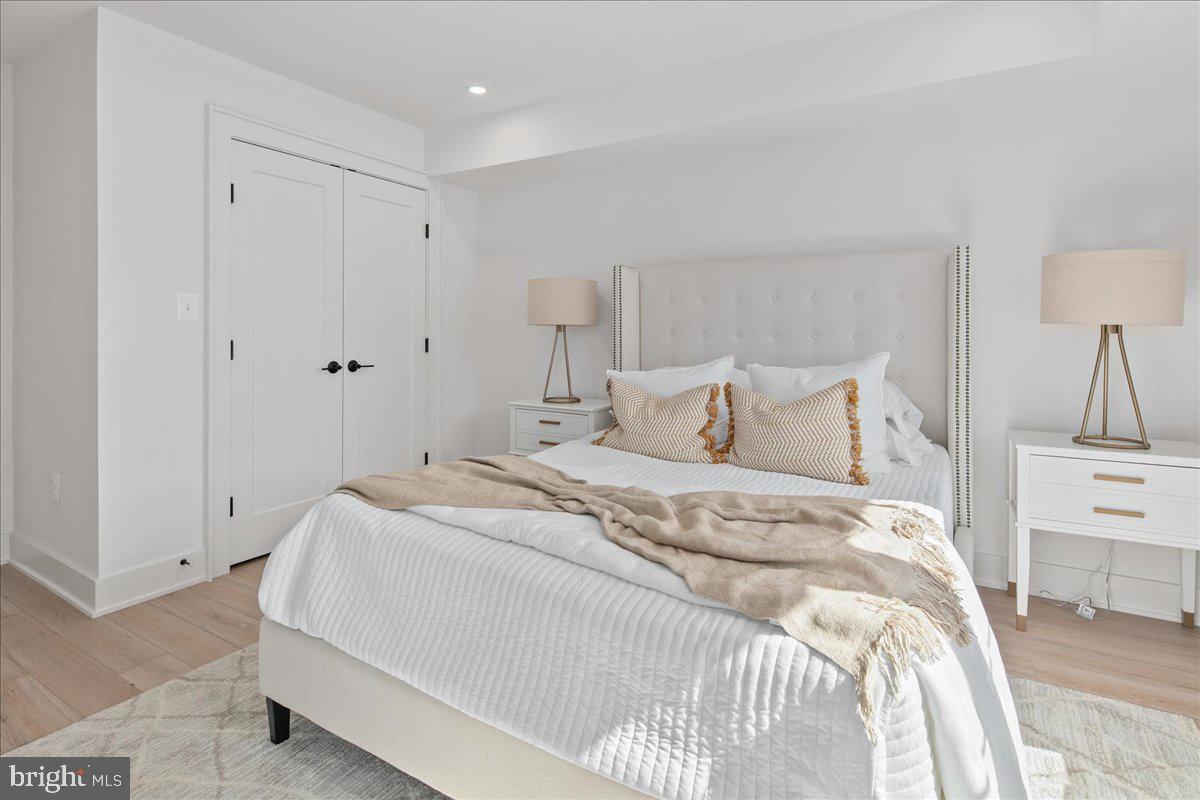 Arlington, Virginia, 22201, United States, 4 Bedrooms Bedrooms, ,5 BathroomsBathrooms,Residential,Active,2011879