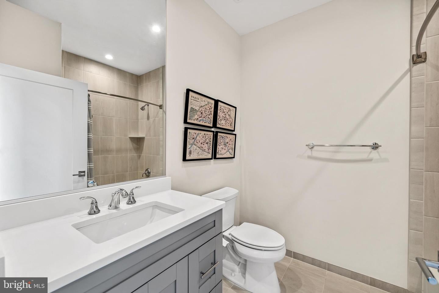 Alexandria, Virginia, 22314, United States, 3 Bedrooms Bedrooms, ,4 BathroomsBathrooms,Residential,Active,1933713