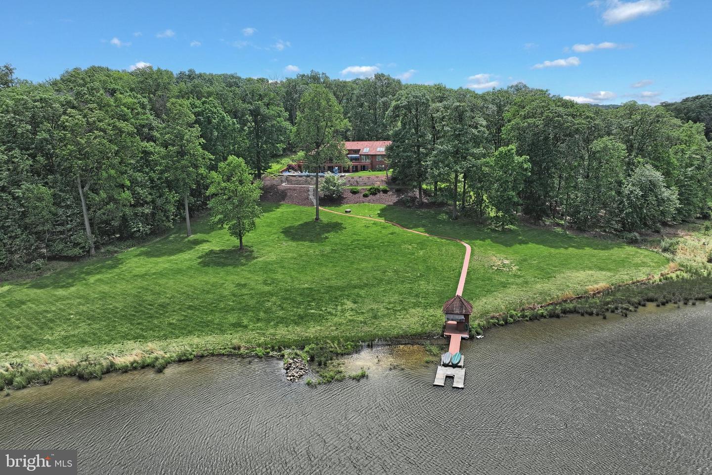 Spring Grove, Pennsylvania, 17362, United States, 6 Bedrooms Bedrooms, ,6 BathroomsBathrooms,Residential,Active,1825088