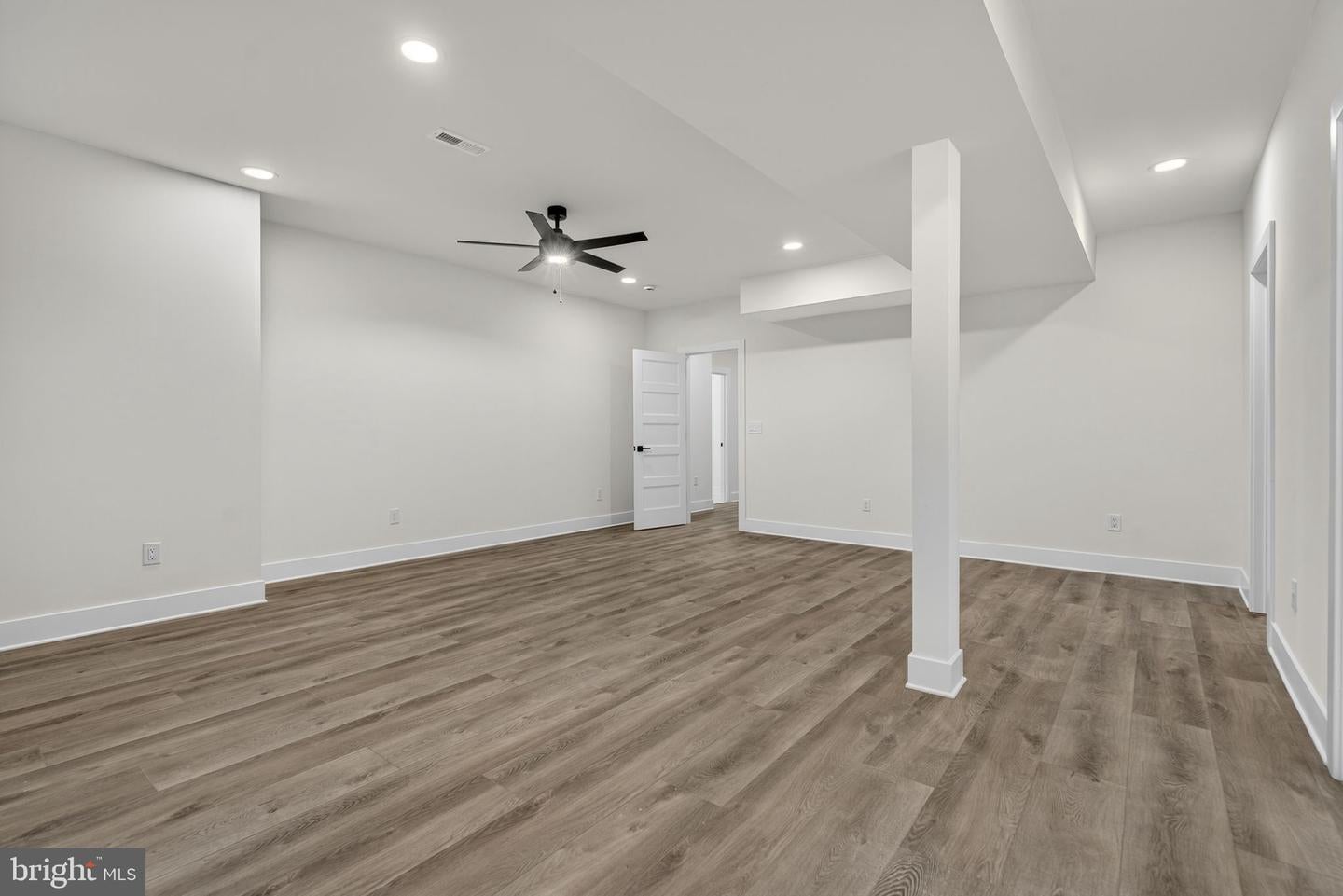 Warrenton, Virginia, 20187, United States, 5 Bedrooms Bedrooms, ,6 BathroomsBathrooms,Residential,Active,2006968