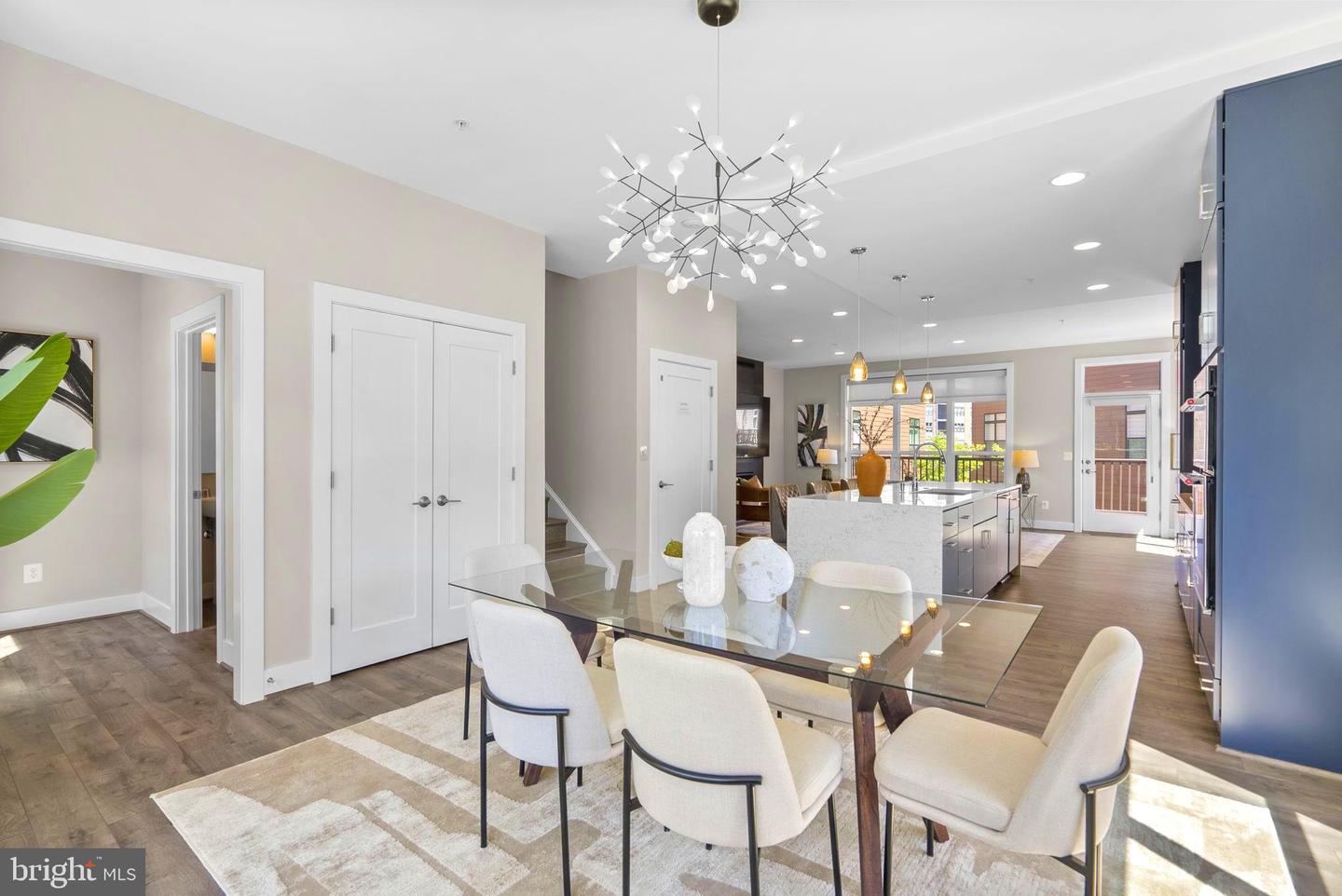 Rockville, Maryland, 20852, United States, 5 Bedrooms Bedrooms, ,5 BathroomsBathrooms,Residential,Active,2044158