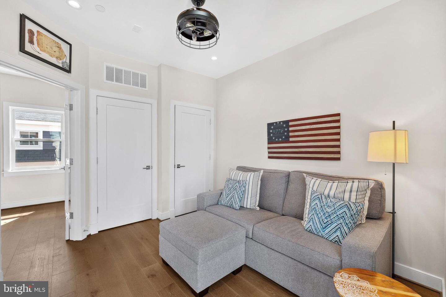 Alexandria, Virginia, 22314, United States, 3 Bedrooms Bedrooms, ,4 BathroomsBathrooms,Residential,Active,1933713