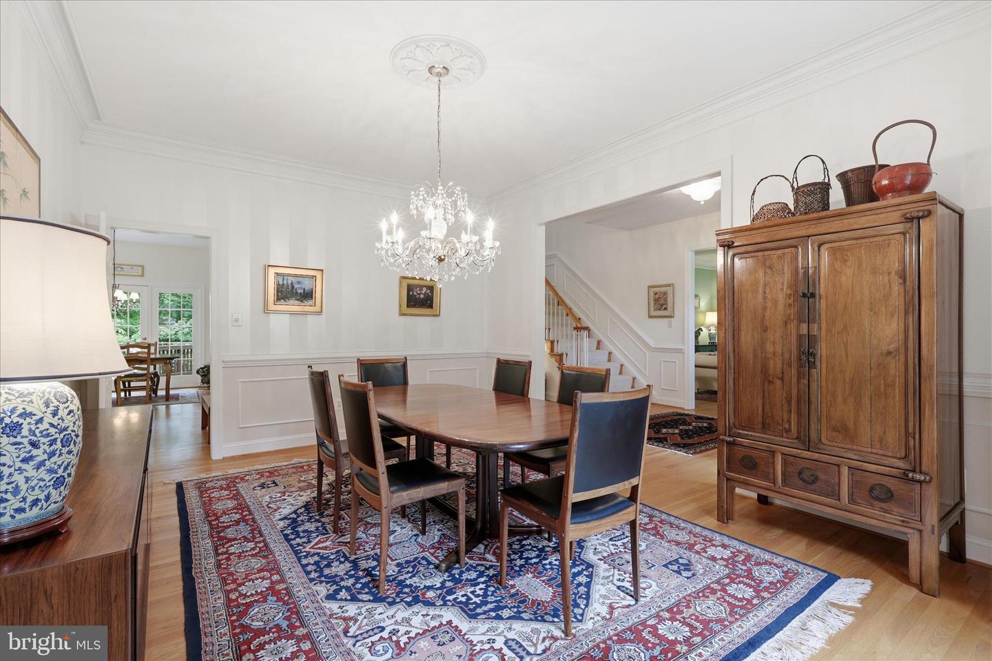 Oakton, Virginia, 22124, United States, 5 Bedrooms Bedrooms, ,5 BathroomsBathrooms,Residential,Pending,2045766