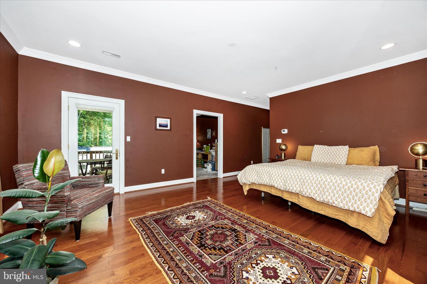 Kensington, Maryland, 20895, United States, 5 Bedrooms Bedrooms, ,5 BathroomsBathrooms,Residential,Active,2044984