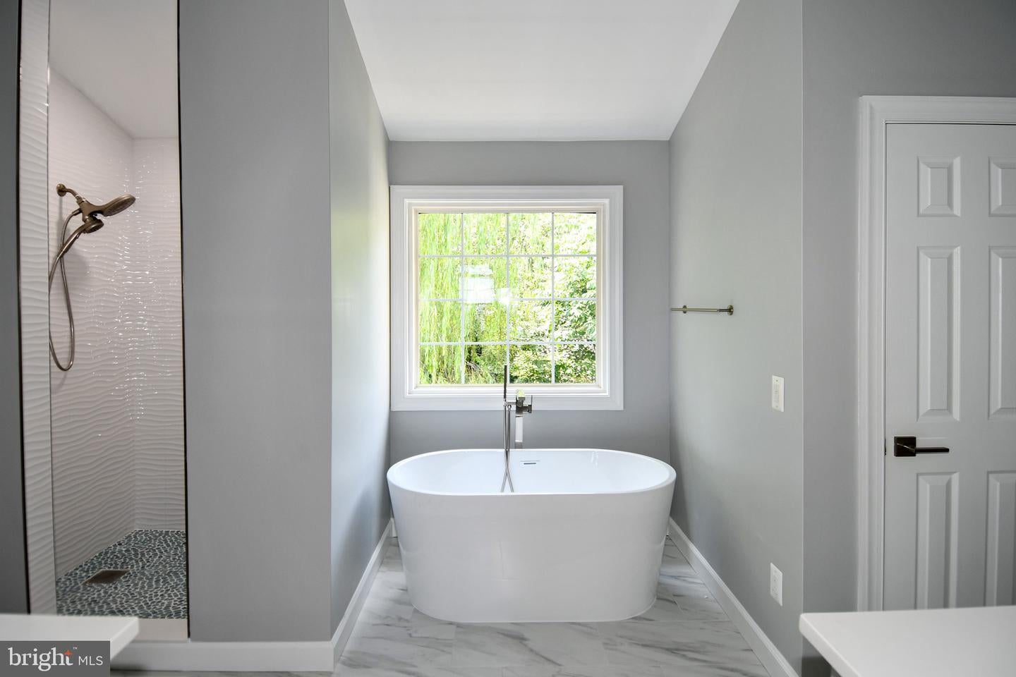 Ashburn, Virginia, 20147, United States, 6 Bedrooms Bedrooms, ,5 BathroomsBathrooms,Residential,Active,1914776