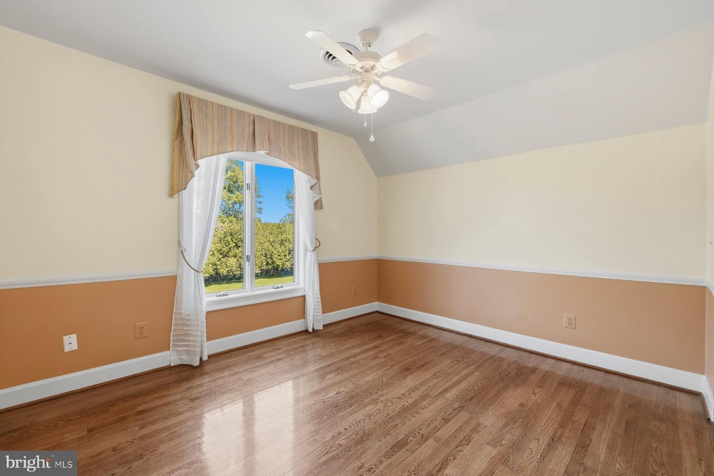 North Potomac, Maryland, 20878, United States, 5 Bedrooms Bedrooms, ,6 BathroomsBathrooms,Residential,Active,2045699