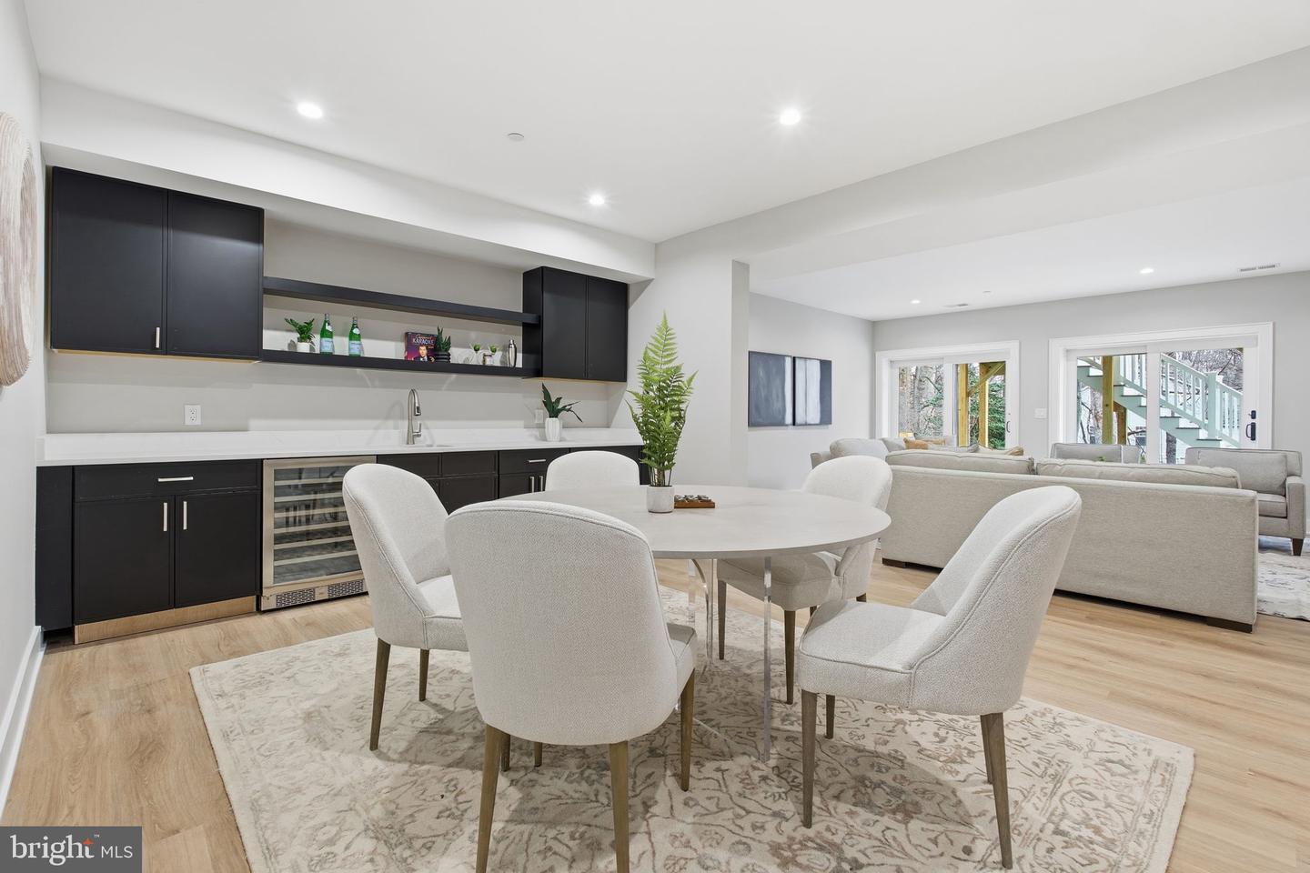 Kensington, Maryland, 20895, United States, 5 Bedrooms Bedrooms, ,5 BathroomsBathrooms,Residential,Active,2007291