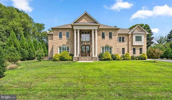 833 GOLDEN ARROW ST, GREAT FALLS, VA 22066 - Image 1