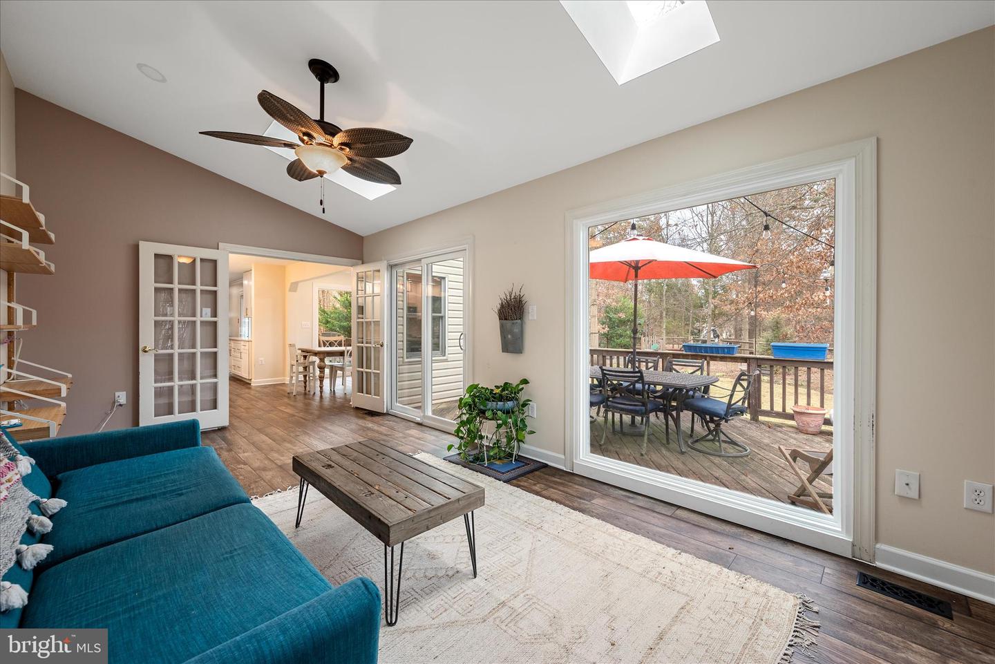 Centreville, Virginia, 20120, United States, 4 Bedrooms Bedrooms, ,3 BathroomsBathrooms,Residential,Active,2015484