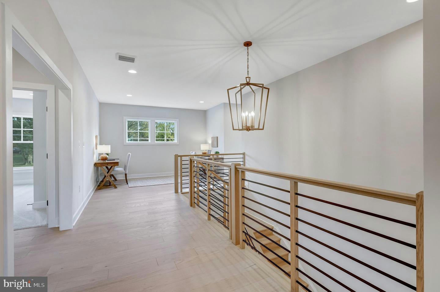 Arlington, Virginia, 22207, United States, ,Residential,Pending,1702157