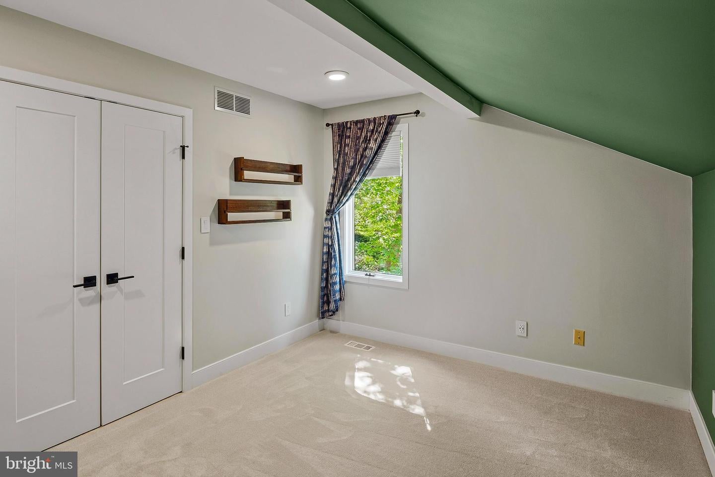 Arnold, Maryland, 21012, United States, 4 Bedrooms Bedrooms, ,4 BathroomsBathrooms,Residential,Active,2045804