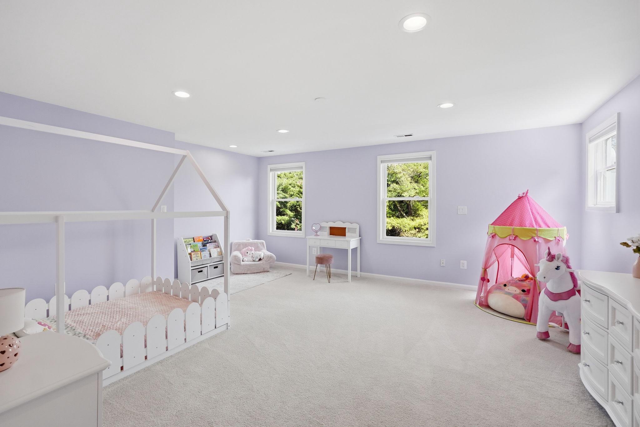North Potomac, Maryland, 20878, United States, 7 Bedrooms Bedrooms, ,8 BathroomsBathrooms,Residential,Active,2044145