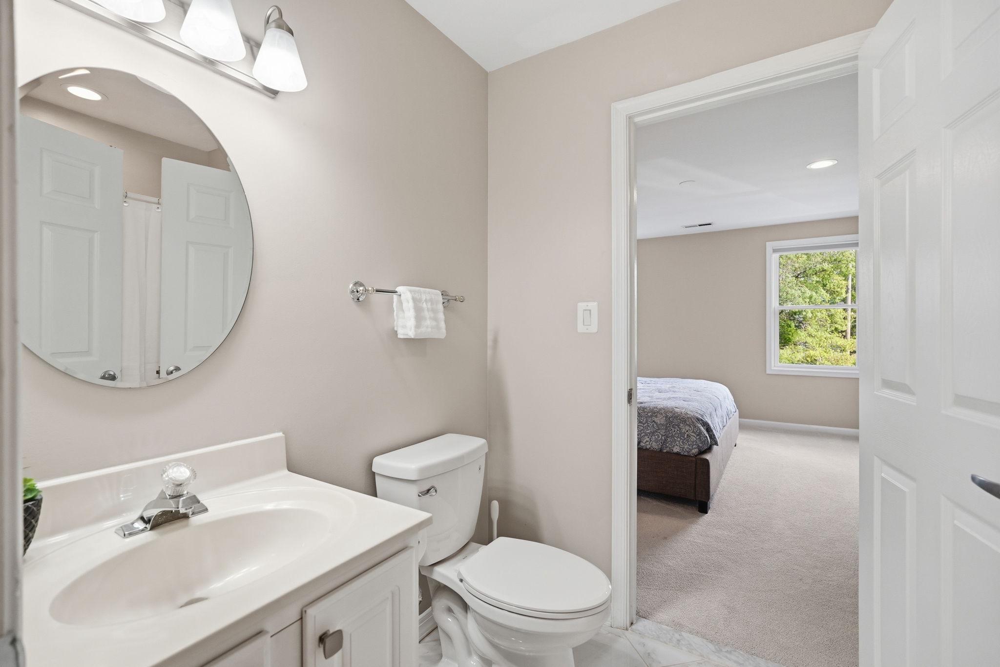 North Potomac, Maryland, 20878, United States, 7 Bedrooms Bedrooms, ,8 BathroomsBathrooms,Residential,Active,2044145