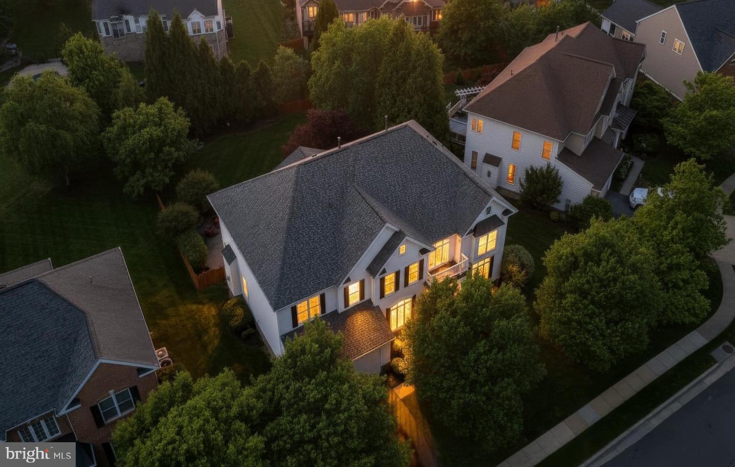 Brambleton, Virginia, 20148, United States, 4 Bedrooms Bedrooms, ,5 BathroomsBathrooms,Residential,Pending,2045666