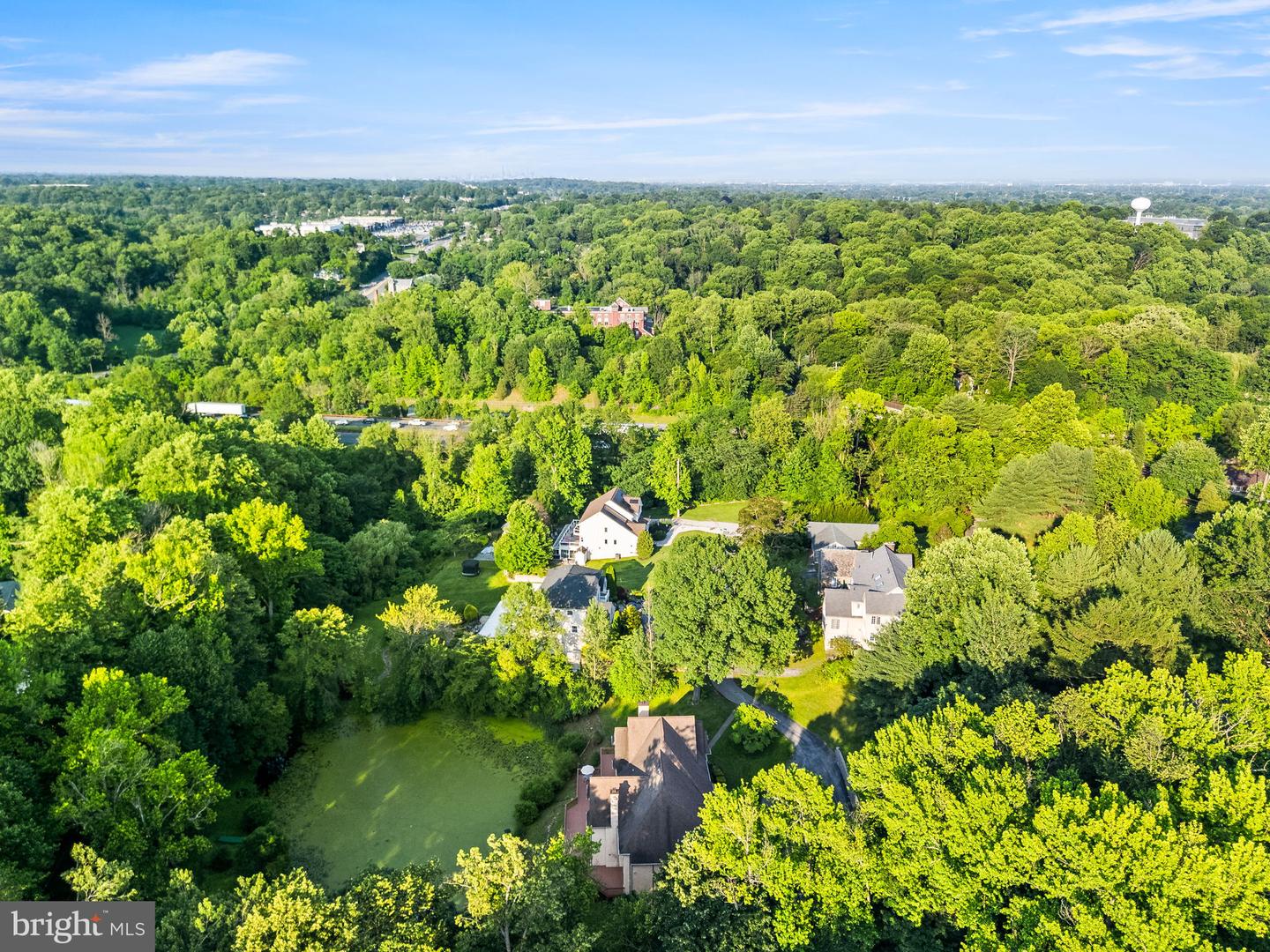 Wallingford, Pennsylvania, 19086, United States, 5 Bedrooms Bedrooms, ,6 BathroomsBathrooms,Residential,Active,1869134