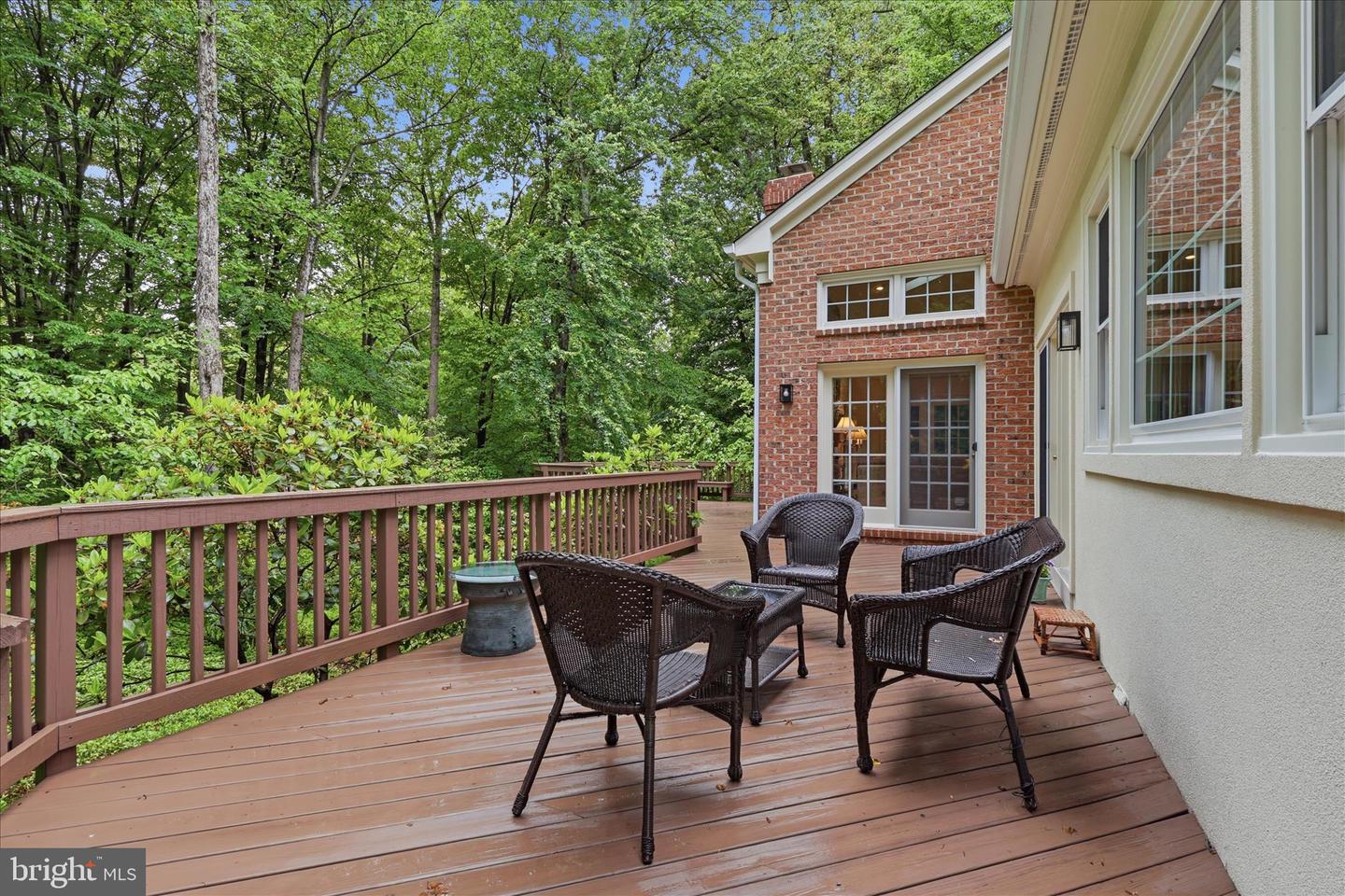 Oakton, Virginia, 22124, United States, 5 Bedrooms Bedrooms, ,5 BathroomsBathrooms,Residential,Pending,2045766