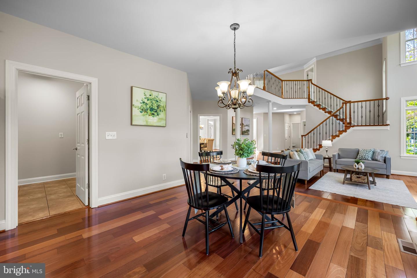 Ellicott City, Maryland, 21042, United States, 5 Bedrooms Bedrooms, ,5 BathroomsBathrooms,Residential,Pending,2045798