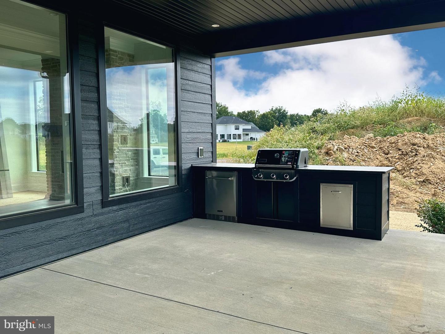 Lancaster, Pennsylvania, 17601, United States, 4 Bedrooms Bedrooms, ,5 BathroomsBathrooms,Residential,Active,1941391