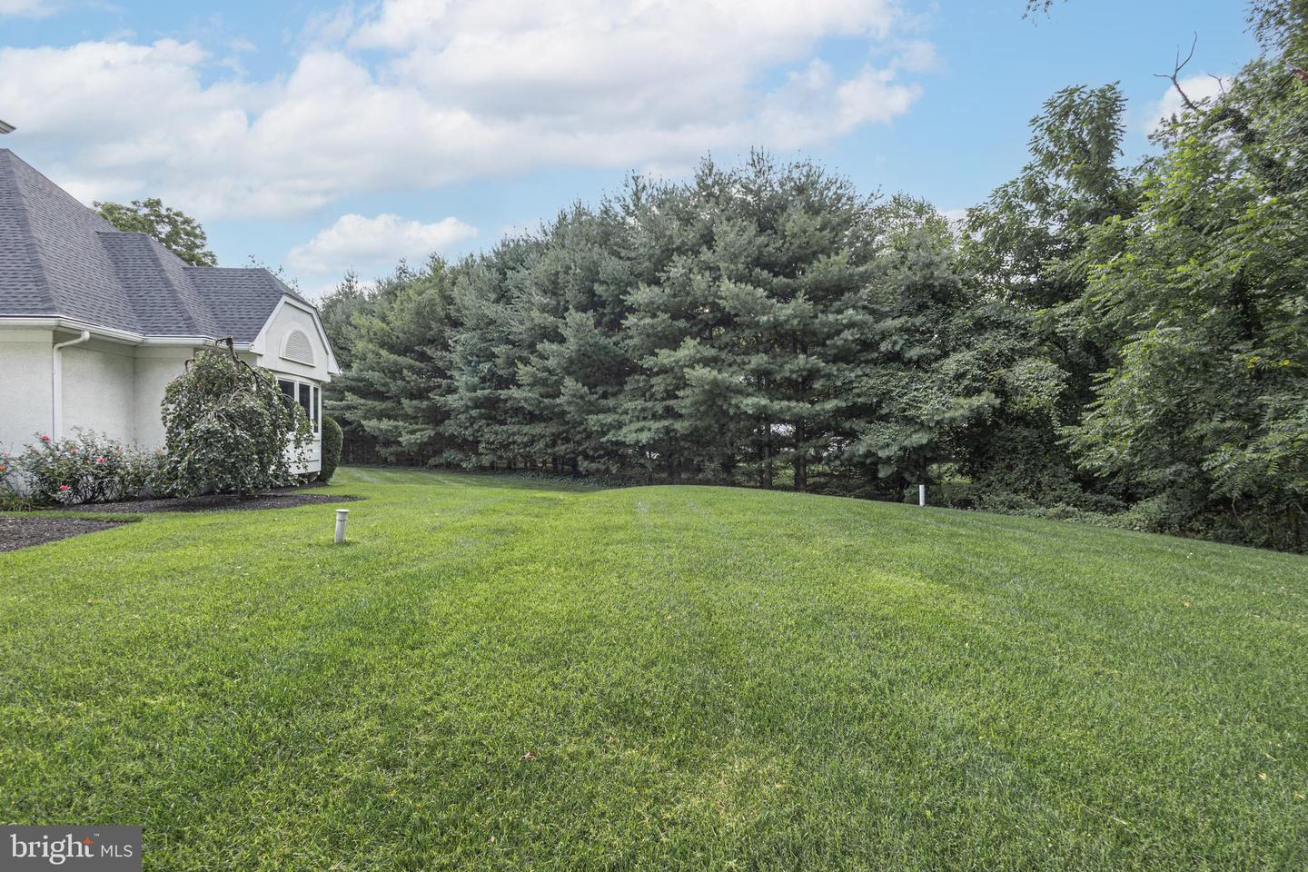 Moorestown, New Jersey, 08057, United States, 5 Bedrooms Bedrooms, ,7 BathroomsBathrooms,Residential,Active,1889333