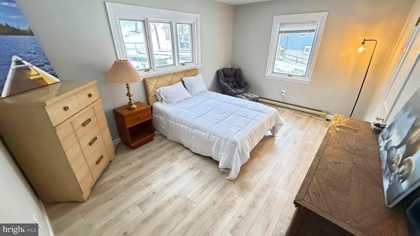 Lakeville, Pennsylvania, 18438, United States, 4 Bedrooms Bedrooms, ,2 BathroomsBathrooms,Residential,Active,2007650