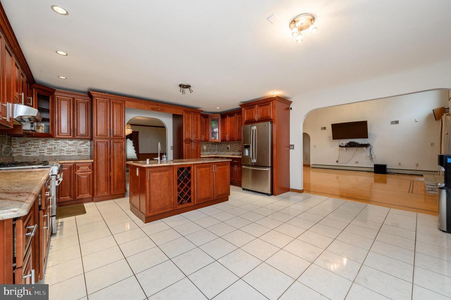 Monmouth Junction, New Jersey, 08852, United States, 5 Bedrooms Bedrooms, ,6 BathroomsBathrooms,Residential,Active,2044533