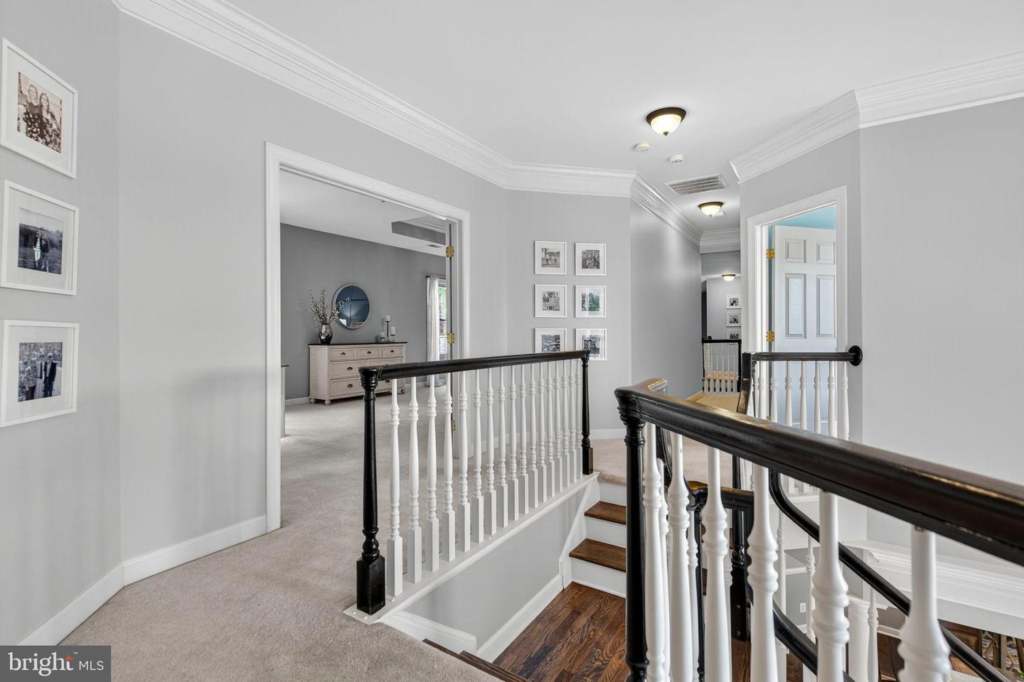 Aldie, Virginia, 20105, United States, 5 Bedrooms Bedrooms, ,5 BathroomsBathrooms,Residential,Active,2010541