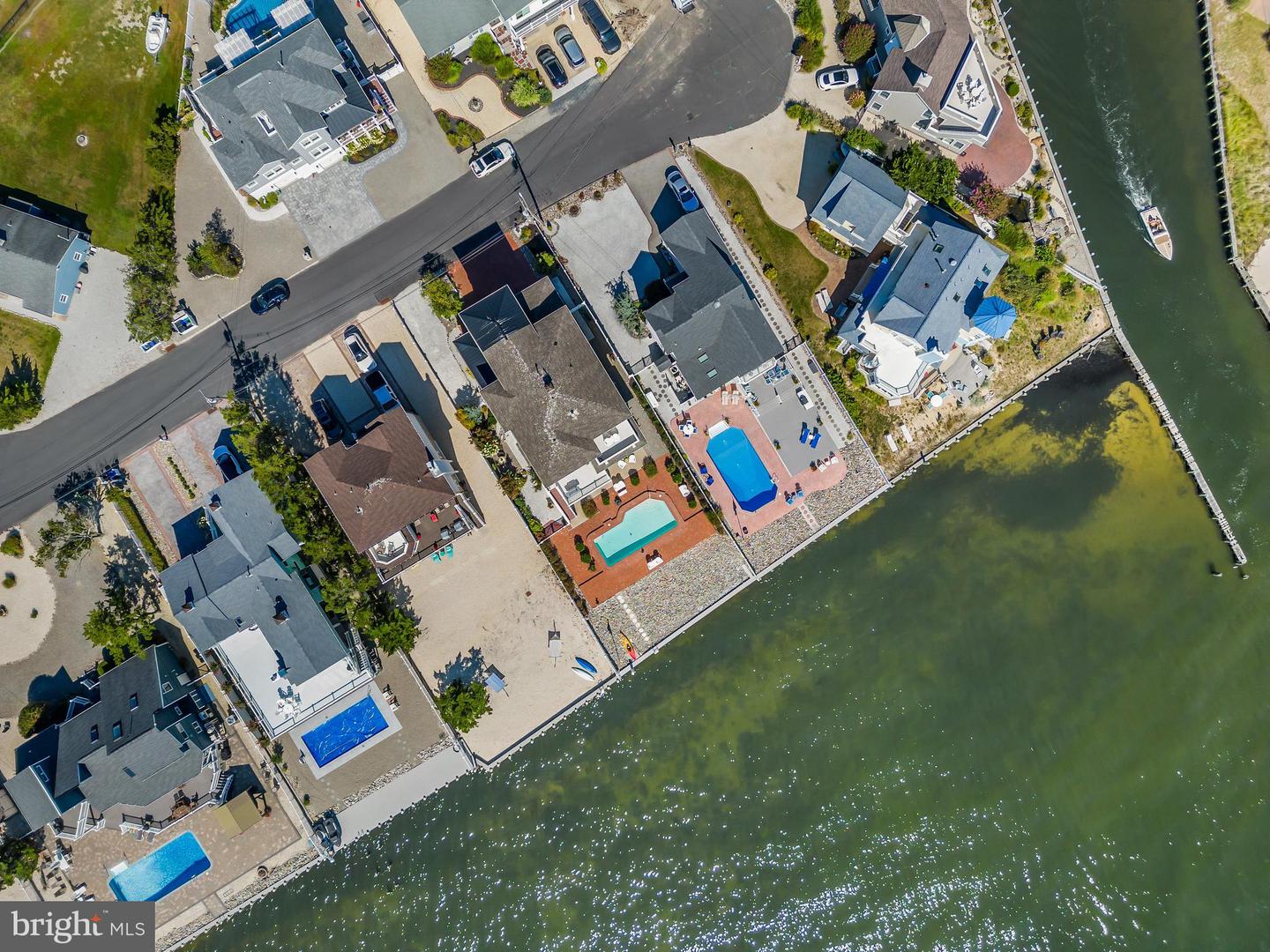 Waretown, New Jersey, 08758, United States, 4 Bedrooms Bedrooms, ,5 BathroomsBathrooms,Residential,Active,1926924