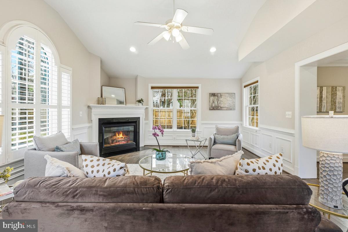 Fairfax, Virginia, 22030, United States, 5 Bedrooms Bedrooms, ,6 BathroomsBathrooms,Residential,Active,2008336