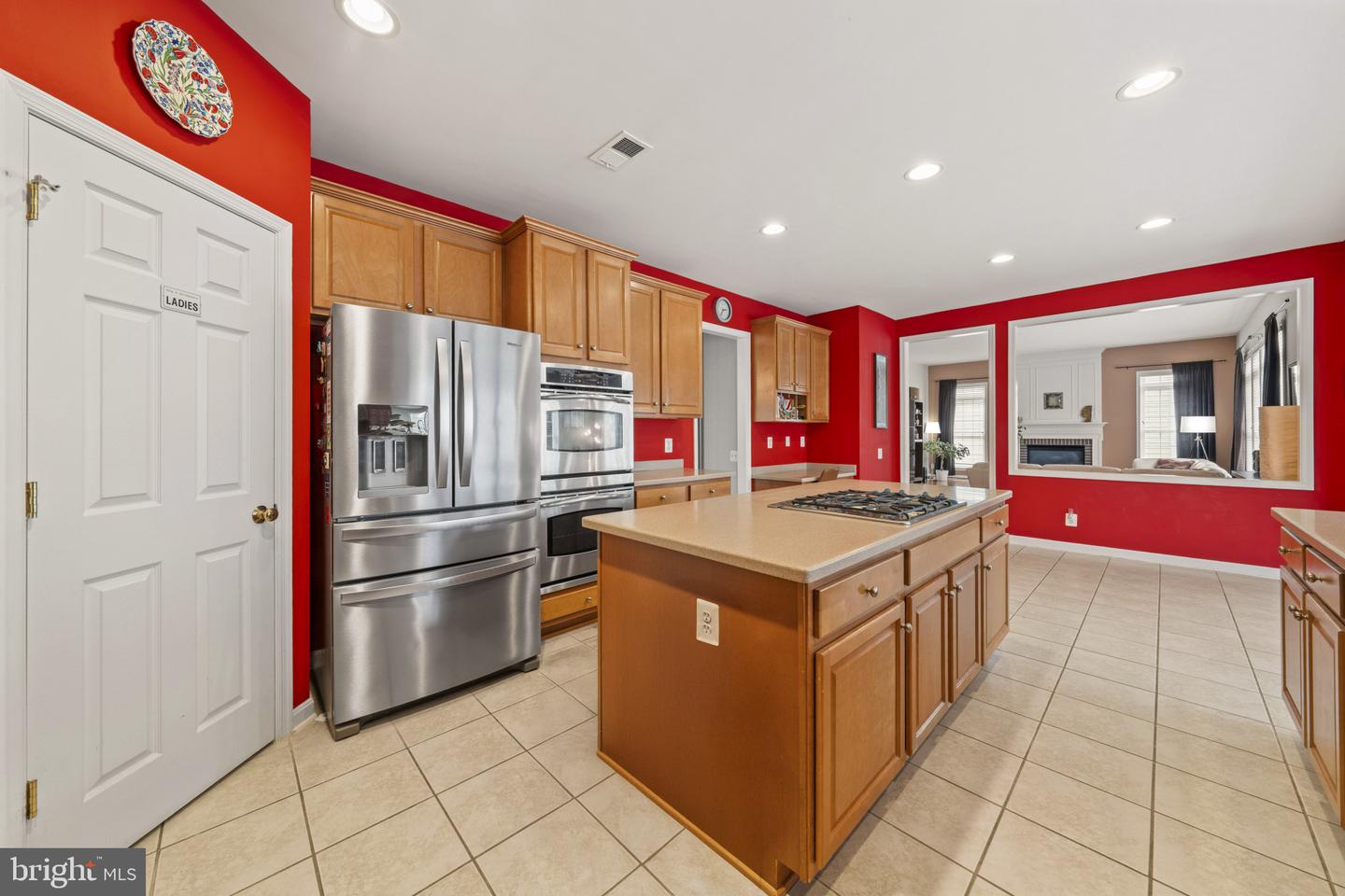 Chantilly, Virginia, 20152, United States, 5 Bedrooms Bedrooms, ,5 BathroomsBathrooms,Residential,Active,2028525
