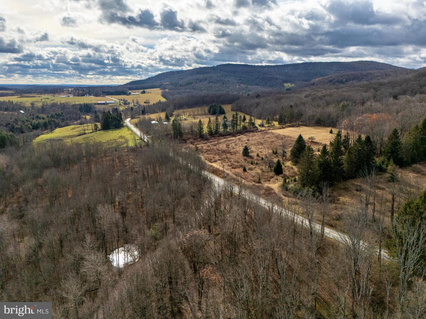 Waymart, Pennsylvania, 18472, United States, 4 Bedrooms Bedrooms, ,2 BathroomsBathrooms,Residential,Active,2007156