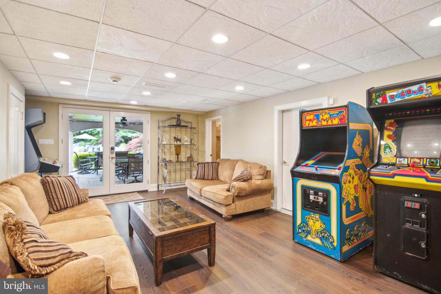 Newtown, Pennsylvania, 18940, United States, 6 Bedrooms Bedrooms, ,6 BathroomsBathrooms,Residential,Active,1849543