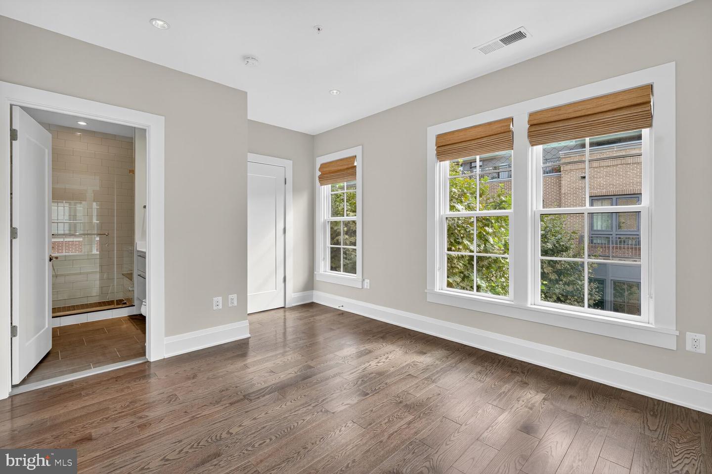 Alexandria, Virginia, 22314, United States, 4 Bedrooms Bedrooms, ,5 BathroomsBathrooms,Residential,Active,1959984