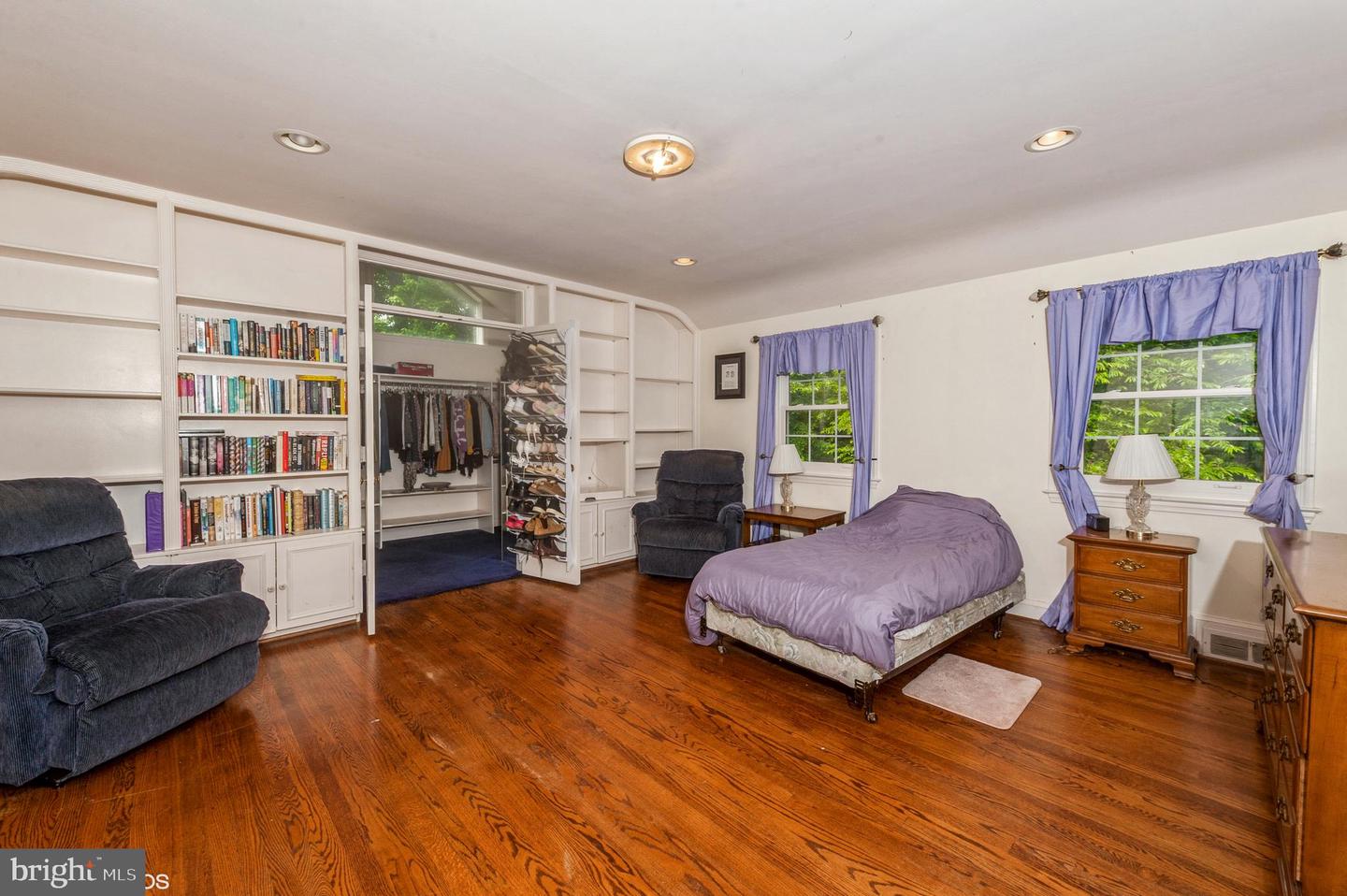 Pikesville, Maryland, 21208, United States, ,6 BathroomsBathrooms,Residential,Pending,1702885