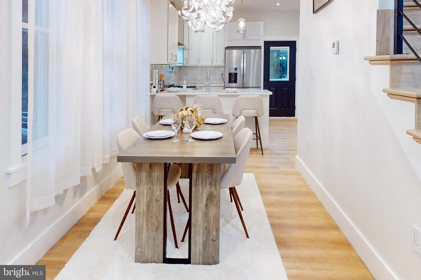 Washington, District Of Columbia, 20018, United States, 6 Bedrooms Bedrooms, ,5 BathroomsBathrooms,Residential,Active,1964489