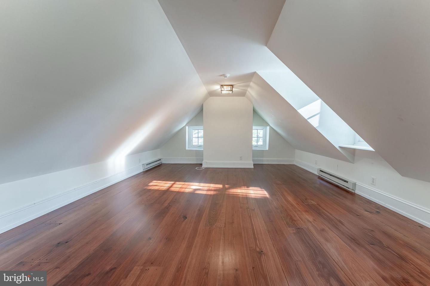 Jenkintown, Pennsylvania, 19046, United States, 6 Bedrooms Bedrooms, ,5 BathroomsBathrooms,Residential,Active,2010560