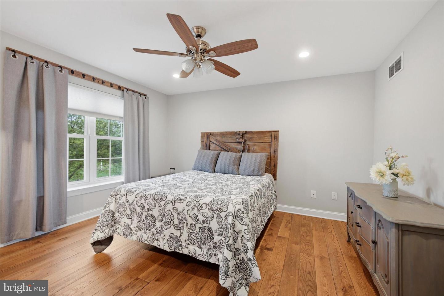 Souderton, Pennsylvania, 18964, United States, 4 Bedrooms Bedrooms, ,4 BathroomsBathrooms,Residential,Active,2042228