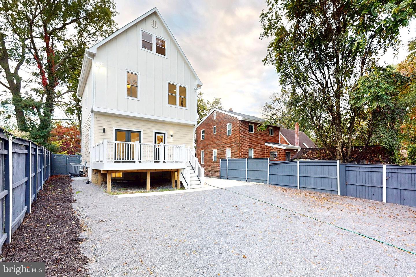 Washington, District Of Columbia, 20018, United States, 6 Bedrooms Bedrooms, ,5 BathroomsBathrooms,Residential,Active,2001347